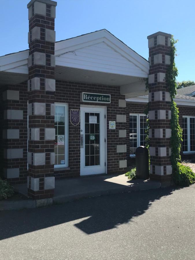 Hotel Marineau Shawinigan Luaran gambar